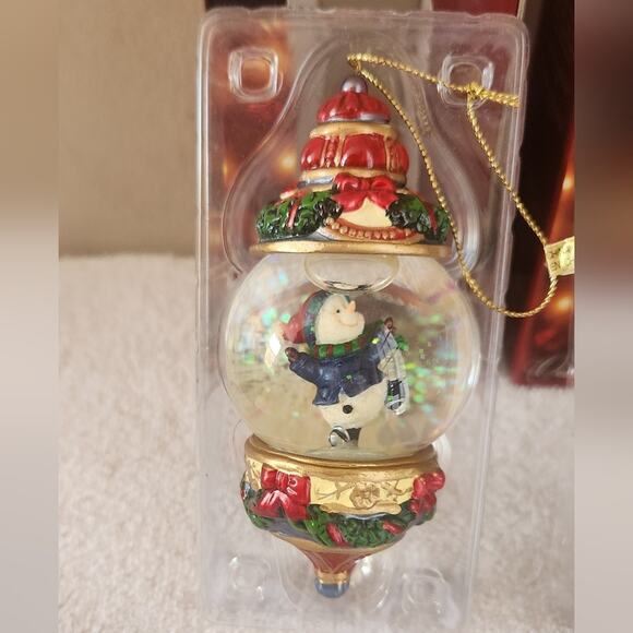 Vintage Kirkland Signature Small Christmas Water Globe Ornaments set of 4 - Picture 2 of 5